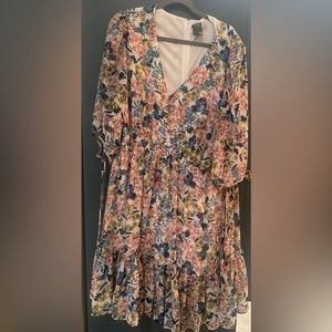 Floral dress with Sleeves